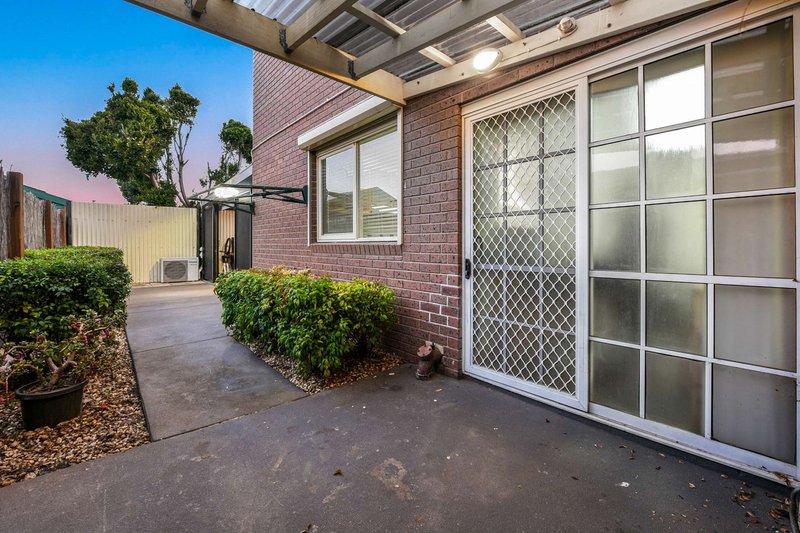 Photo - 39 Oakwood Drive, Keysborough VIC 3173 - Image 6