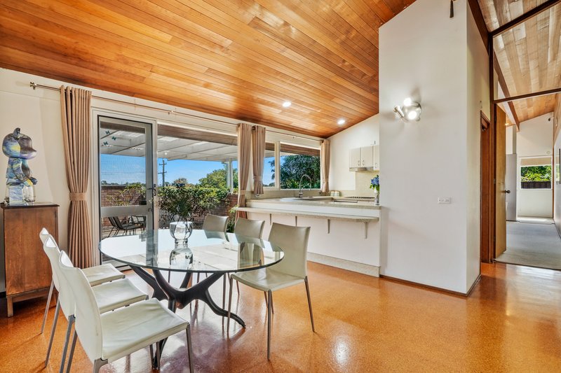Photo - 39 Oleander Avenue, Baulkham Hills NSW 2153 - Image 4
