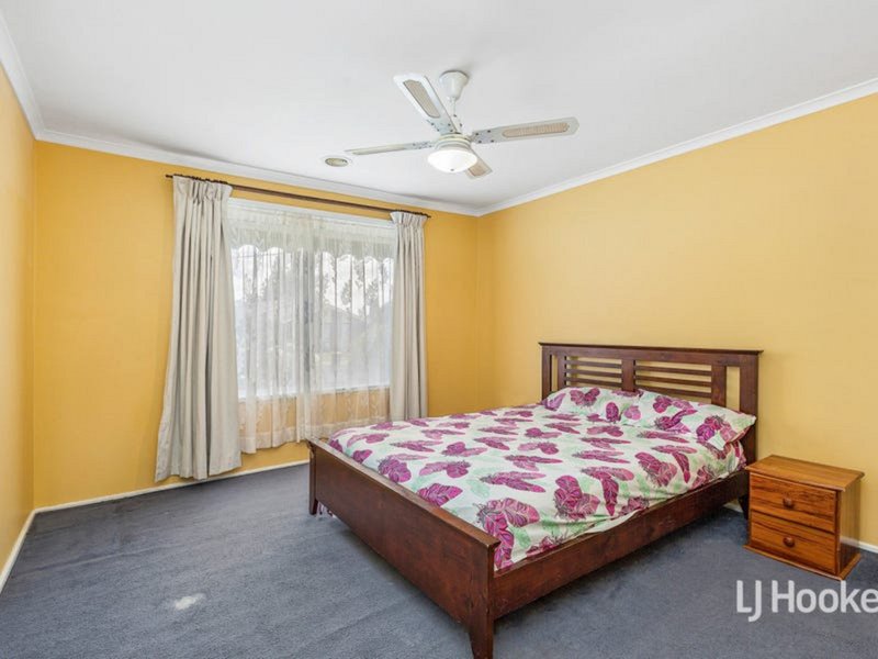 Photo - 39 O'Neill Avenue, Hoppers Crossing VIC 3029 - Image 7