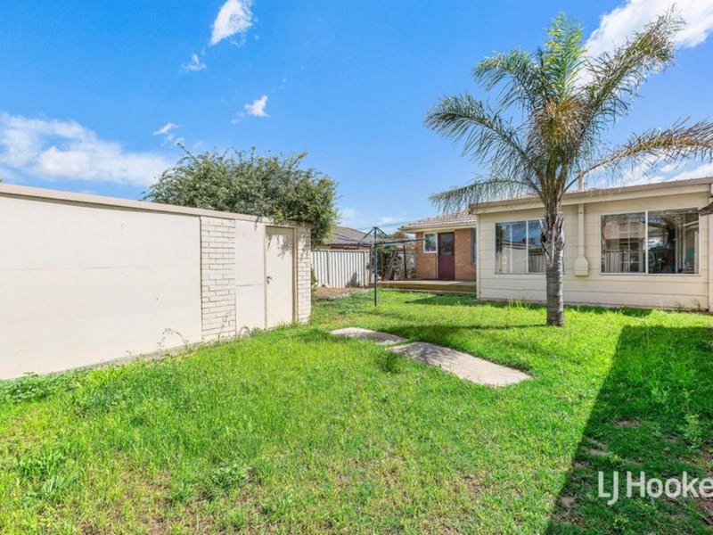 Photo - 39 O'Neill Avenue, Hoppers Crossing VIC 3029 - Image 11