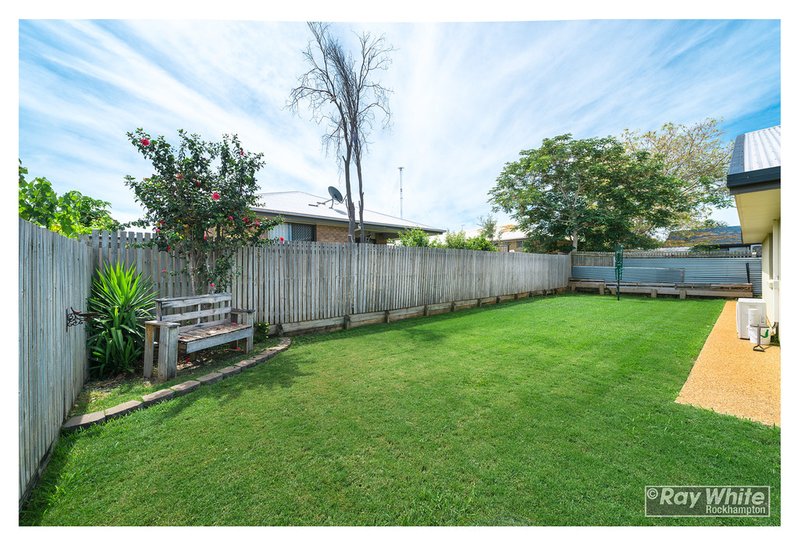 Photo - 39 Origano Avenue, Gracemere QLD 4702 - Image 6