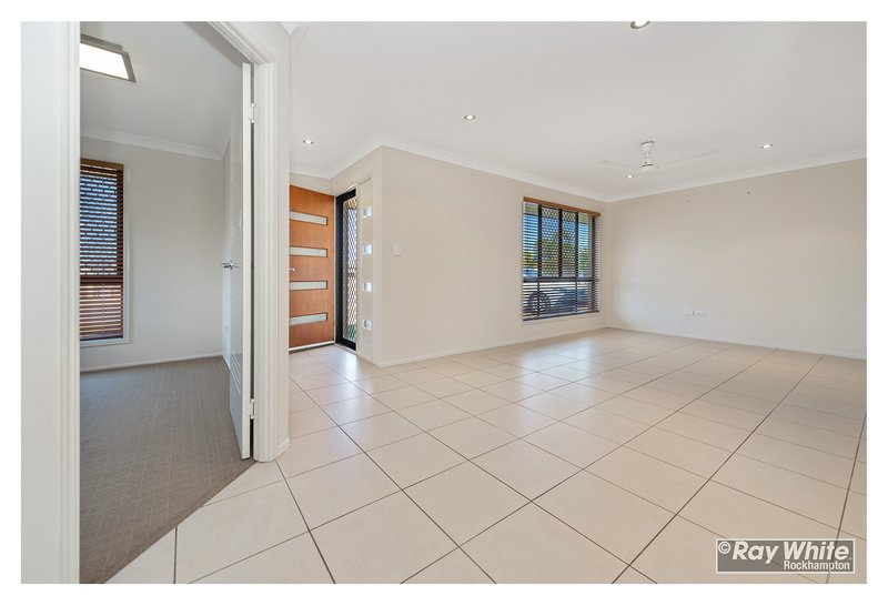 Photo - 39 Origano Avenue, Gracemere QLD 4702 - Image 17