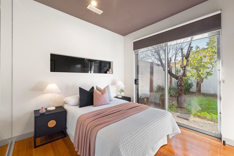 Photo - 39 Palm Beach Crescent, Mount Waverley VIC 3149 - Image 6