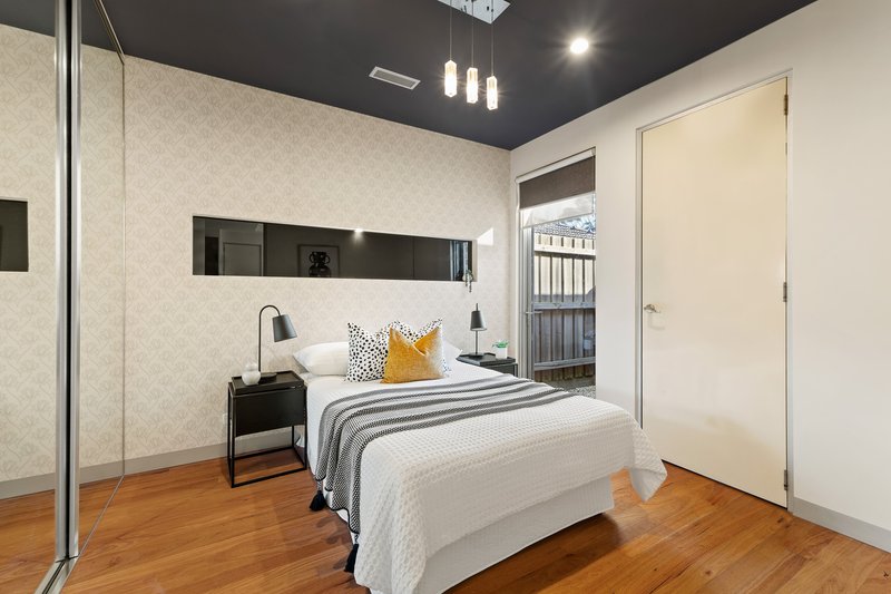 Photo - 39 Palm Beach Crescent, Mount Waverley VIC 3149 - Image 7