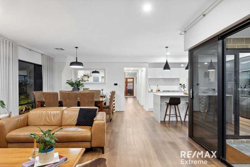 Photo - 39 Pandora Drive, Jindalee WA 6036 - Image 6