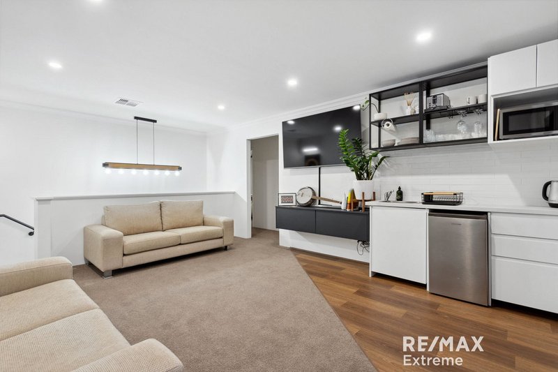 Photo - 39 Pandora Drive, Jindalee WA 6036 - Image 9