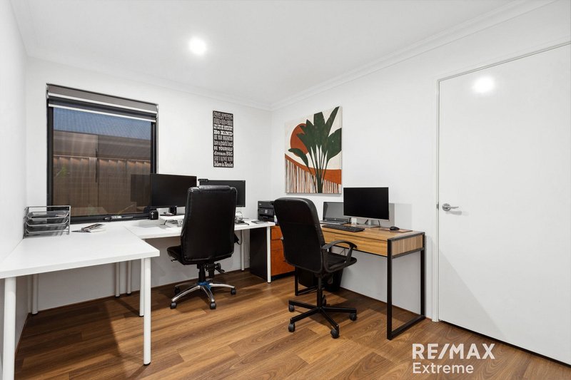 Photo - 39 Pandora Drive, Jindalee WA 6036 - Image 12