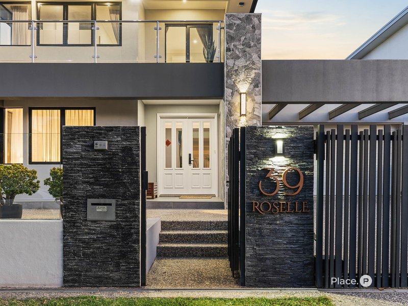 Photo - 39 Panorama Street, Rochedale QLD 4123 - Image 3