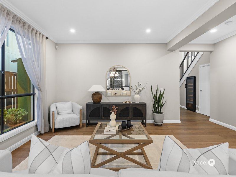 Photo - 39 Panorama Street, Rochedale QLD 4123 - Image 8