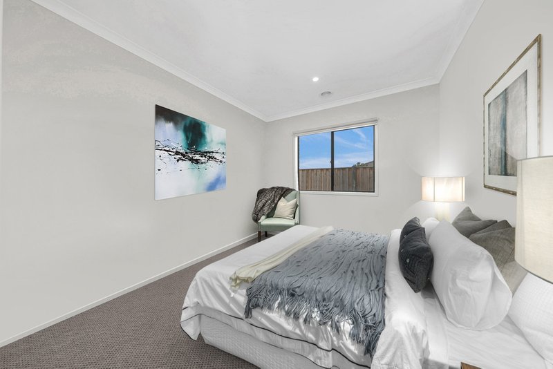 Photo - 39 Paramount Rise, Wollert VIC 3750 - Image 8