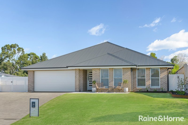 39 Parker Crescent, Berry NSW 2535