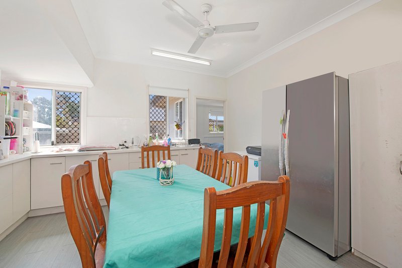 Photo - 39 Parker Street, Millbank QLD 4670 - Image 4