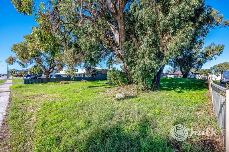 Photo - 39 Parkin Street, Rockingham WA 6168 - Image 3