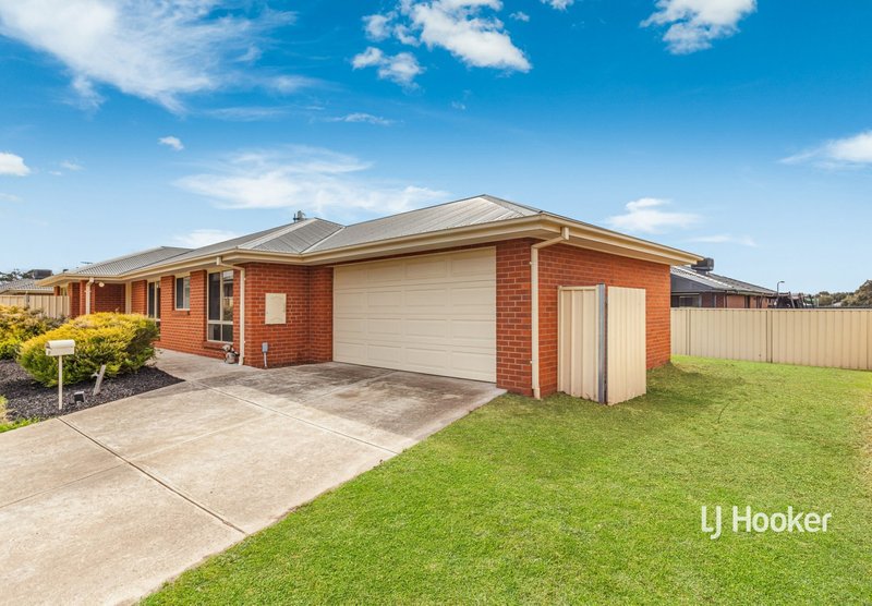 Photo - 39 Pauline Way, Kilmore VIC 3764 - Image