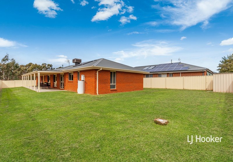 Photo - 39 Pauline Way, Kilmore VIC 3764 - Image 13