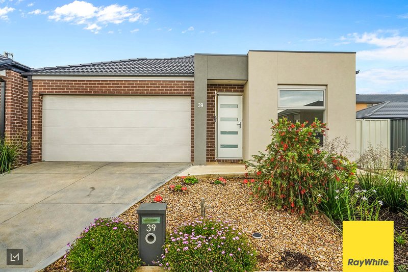 39 Pauline Way, Tarneit VIC 3029