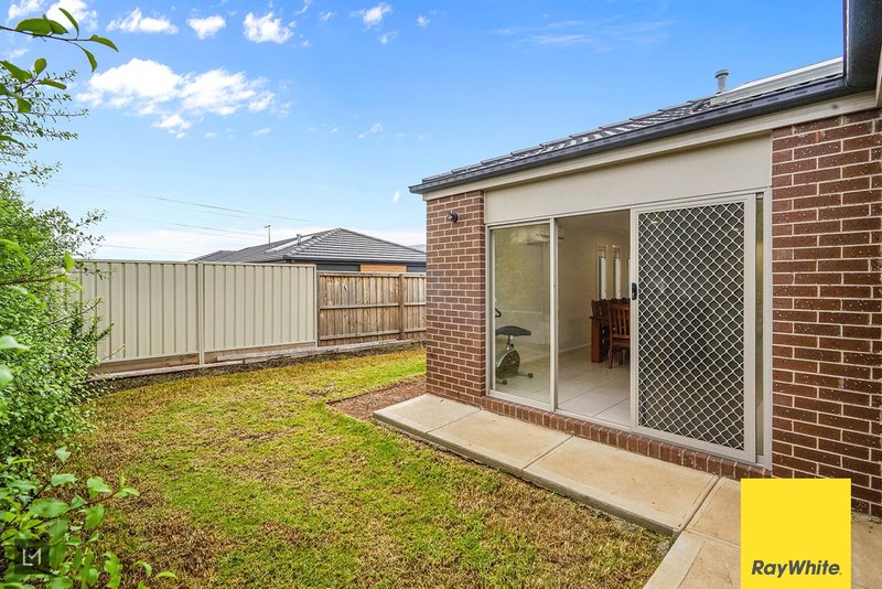 Photo - 39 Pauline Way, Tarneit VIC 3029 - Image 16