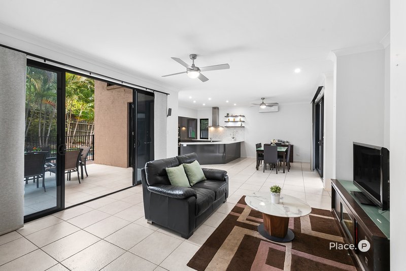 Photo - 39 Pender Street, The Gap QLD 4061 - Image 5