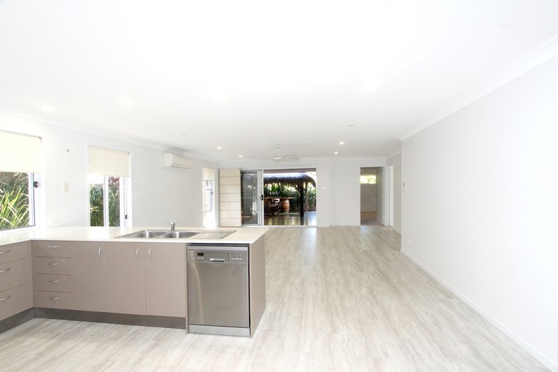 Photo - 39 Pepper Tree Circuit, Maroochydore QLD 4558 - Image 5