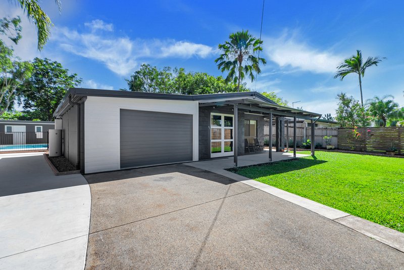 Photo - 39 Periwinkle Avenue, Trinity Beach QLD 4879 - Image 3