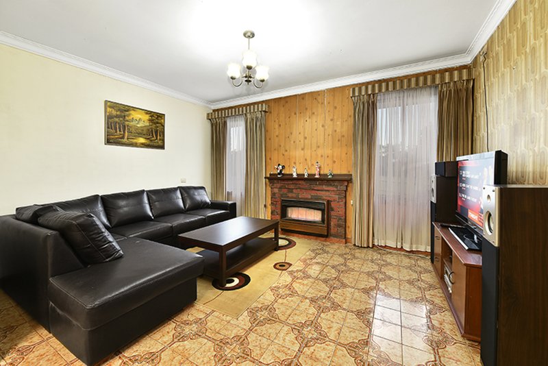 Photo - 39 Peterson Avenue, Coburg North VIC 3058 - Image 7