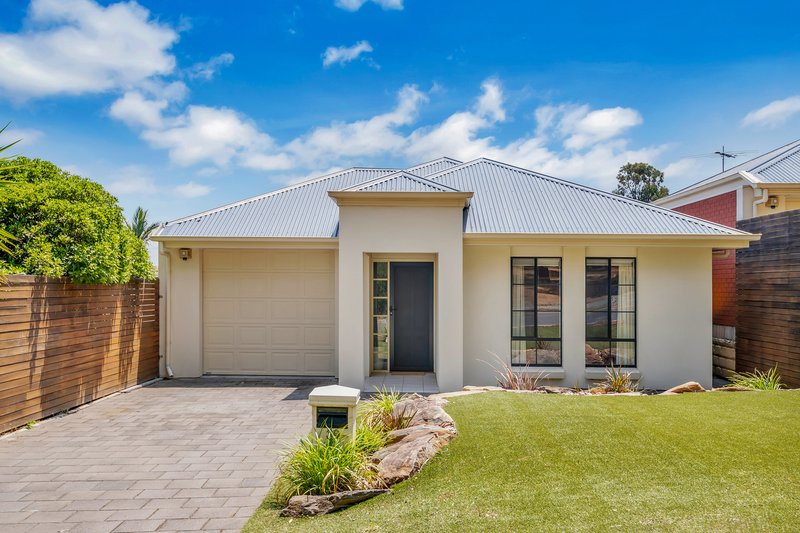 39 Pine Drive, Aberfoyle Park SA 5159