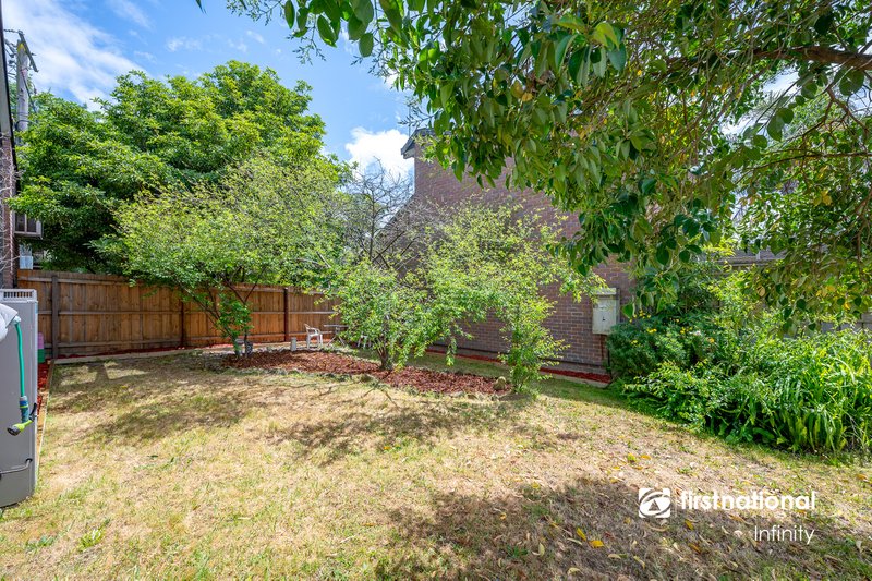 Photo - 39 Pitt Street, Ringwood VIC 3134 - Image 4