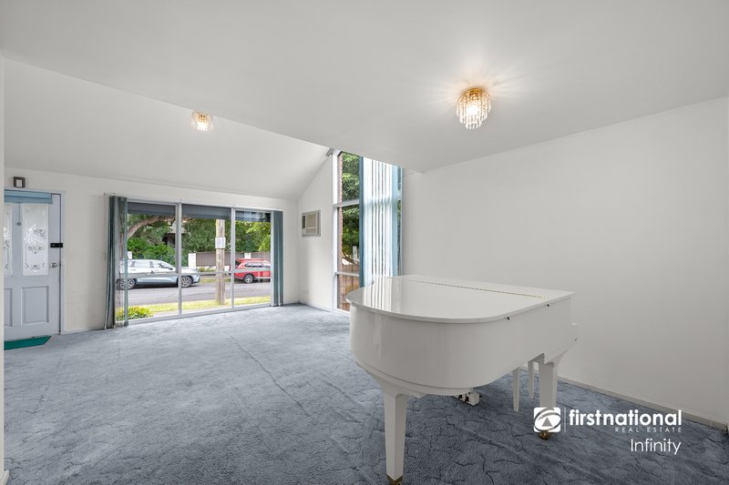 Photo - 39 Pitt Street, Ringwood VIC 3134 - Image 5