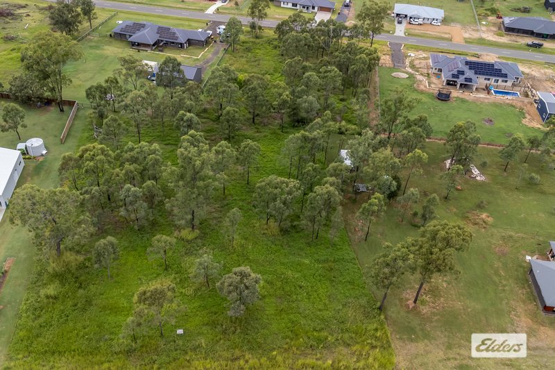 Photo - 39 Poinciana Avenue, Rifle Range QLD 4311 - Image 4