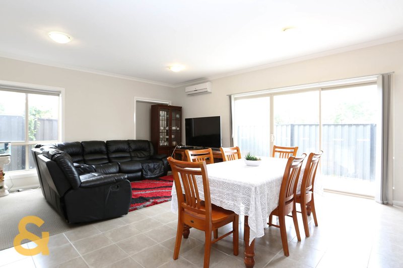 Photo - 3/9 Polesden Mews, Roxburgh Park VIC 3064 - Image 4