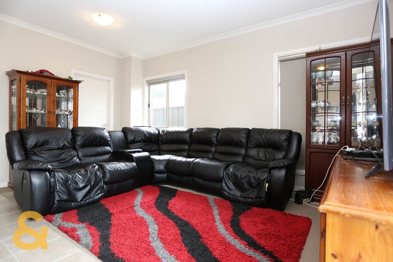 Photo - 3/9 Polesden Mews, Roxburgh Park VIC 3064 - Image 5