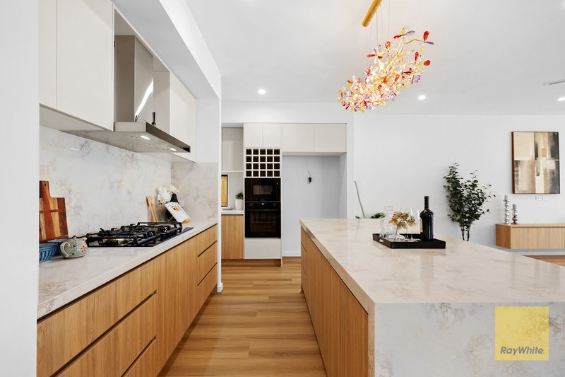 Photo - 39 Pollen Road, Tarneit VIC 3029 - Image 9