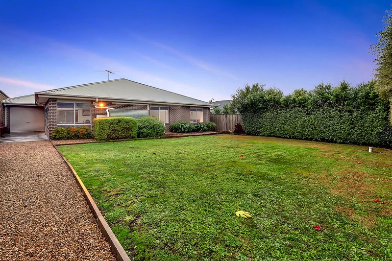 Photo - 39 Pretty Sally Drive, Wallan VIC 3756 - Image 24