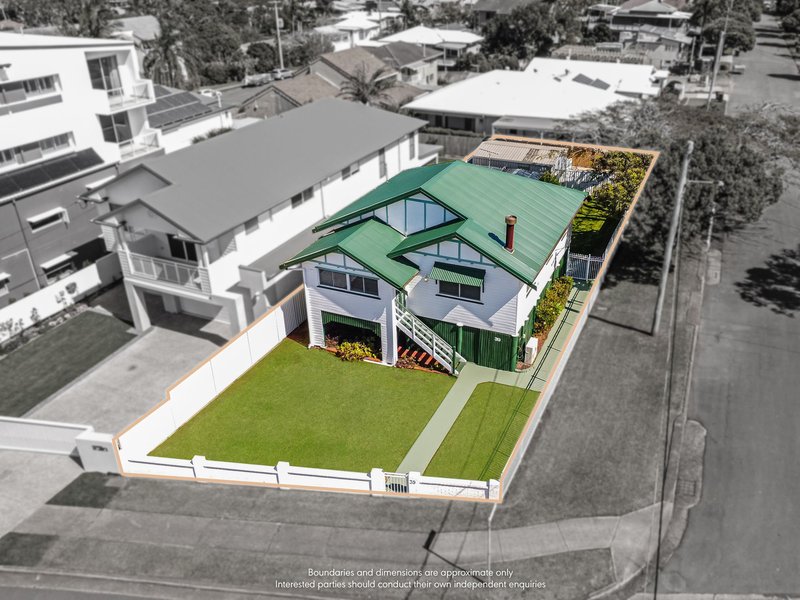 Photo - 39 Prince Edward Parade, Redcliffe QLD 4020 - Image 1