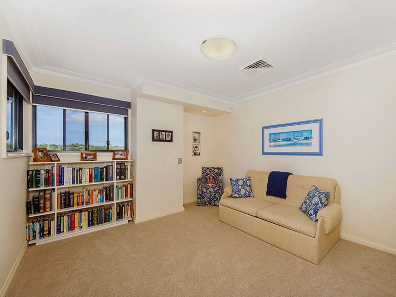 Photo - 39 Promenade Avenue, Robina QLD 4226 - Image 12