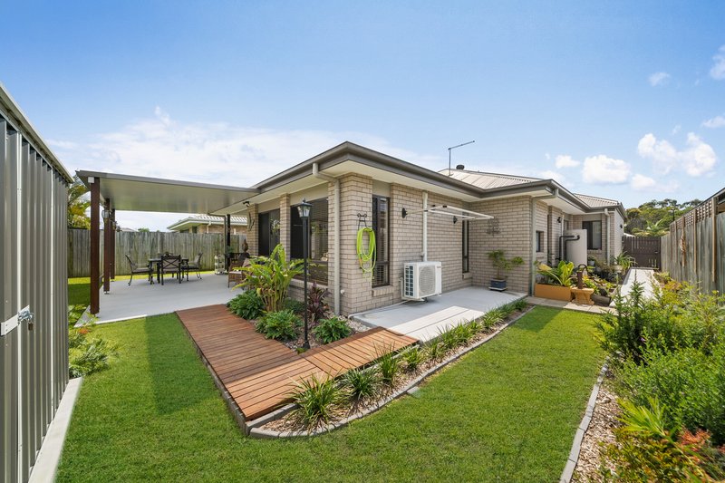 Photo - 39 Ravensbourne Crescent, North Lakes QLD 4509 - Image 15