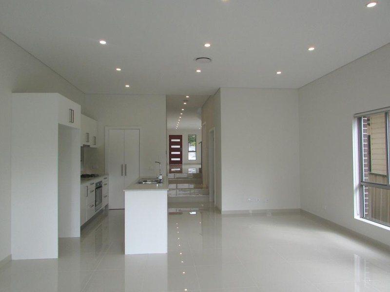 Photo - 39 Rea Street, Greenacre NSW 2190 - Image 3