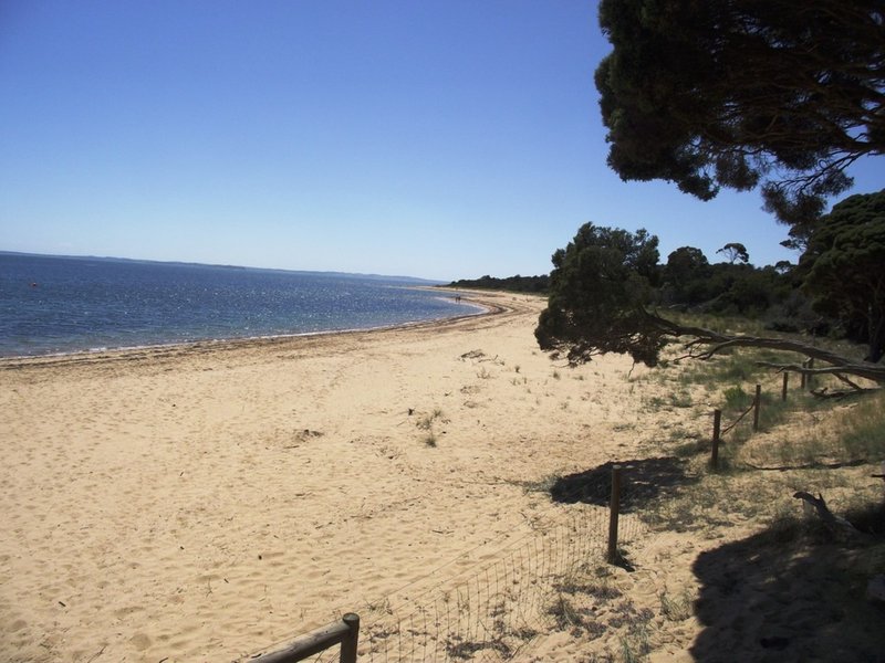 Photo - 39 Red Rocks Road, Cowes VIC 3922 - Image 13