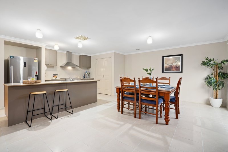 Photo - 39 Resort Boulevard, Doreen VIC 3754 - Image 3