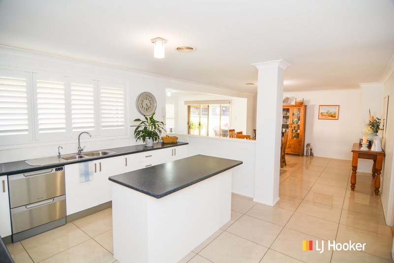 Photo - 39 Robinia Drive, Lithgow NSW 2790 - Image 2