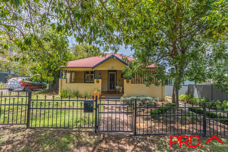 39 Roderick Street, Tamworth NSW 2340