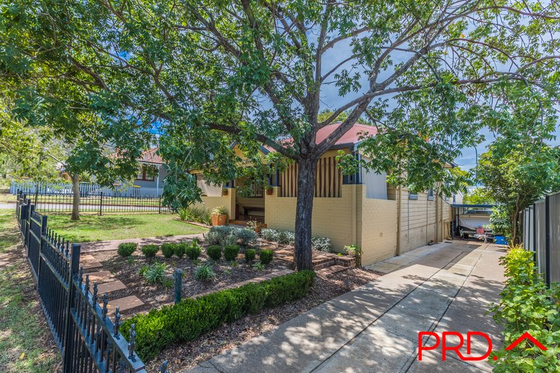 Photo - 39 Roderick Street, Tamworth NSW 2340 - Image 2