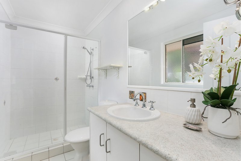 Photo - 39 Roseglen Street, Greenslopes QLD 4120 - Image 12