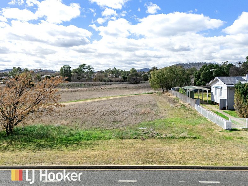 Photo - 39 Rowan Street, Manilla NSW 2346 - Image 1