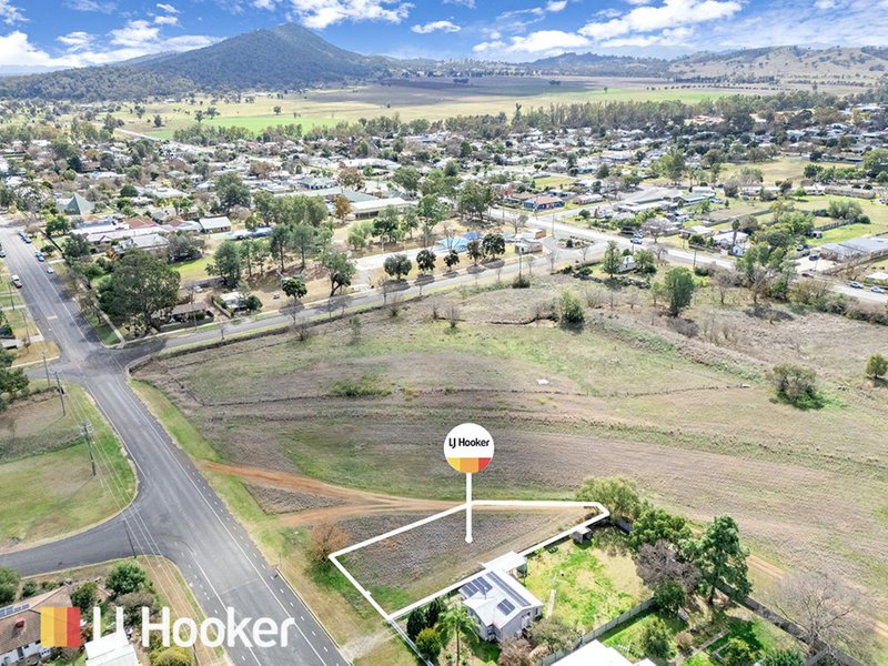 Photo - 39 Rowan Street, Manilla NSW 2346 - Image 5