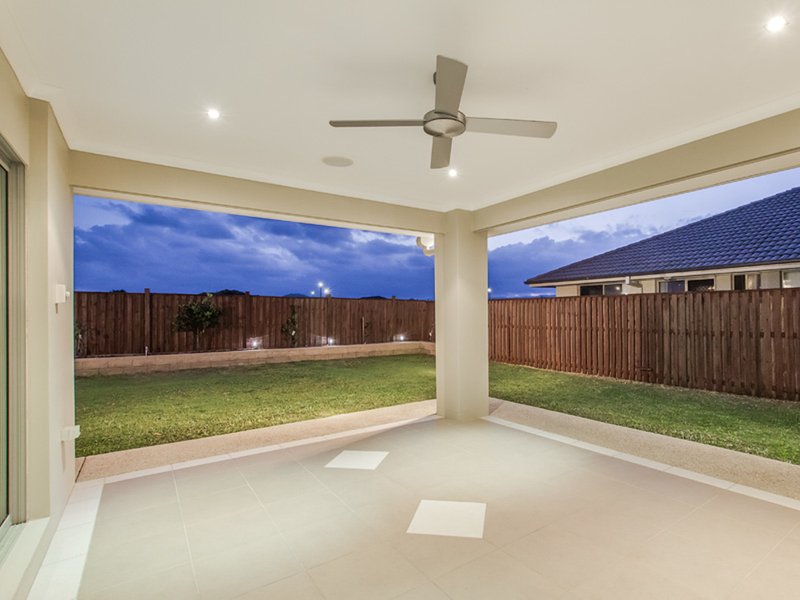 Photo - 39 Rushcutter Avenue, Oxenford QLD 4210 - Image 12