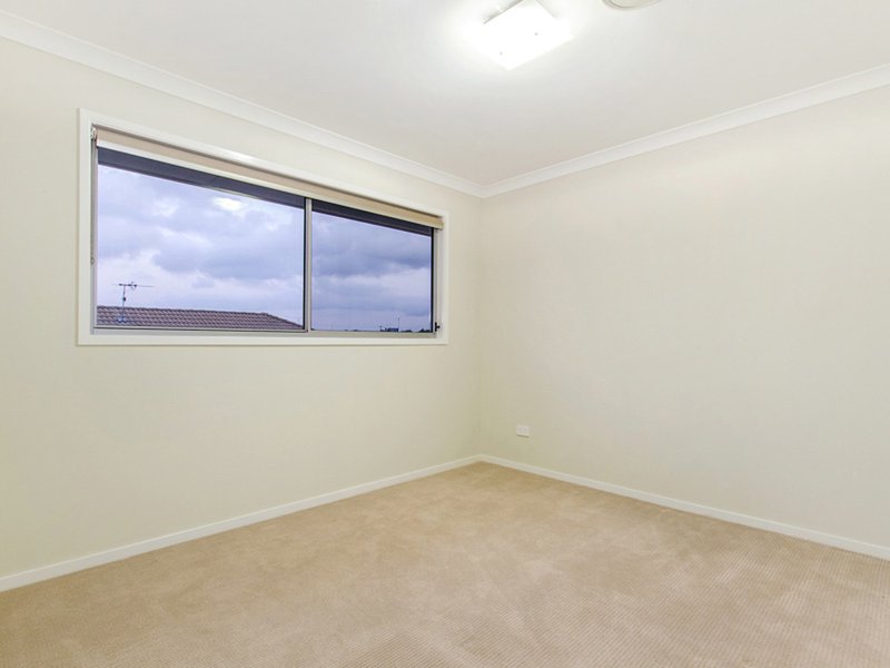 Photo - 39 Rushcutter Avenue, Oxenford QLD 4210 - Image 16