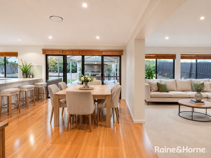 Photo - 39 Sanctuary Drive, Beaumont Hills NSW 2155 - Image 2