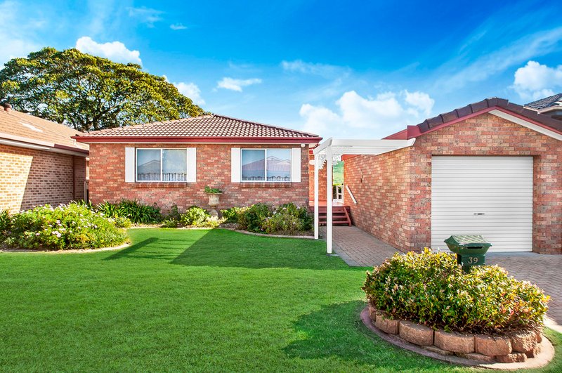 39 Sanderson Rd , Kanahooka NSW 2530