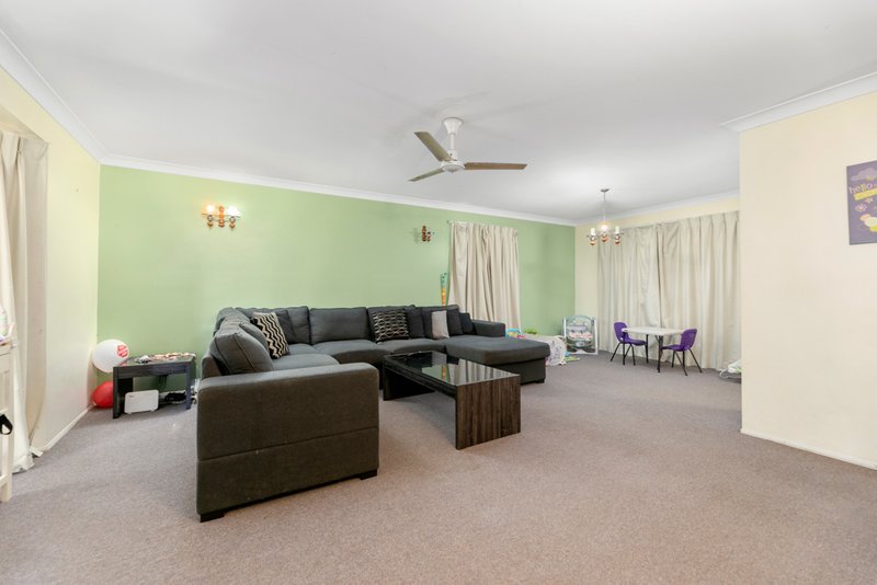 Photo - 39 Saraband Drive, Eatons Hill QLD 4037 - Image 2